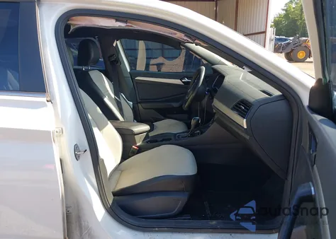 2021 Volkswagen Jetta 1.4T R-Line/1.4T S/1.4T Se из США, поврежденный, VIN 3VWC57BU7MM101740